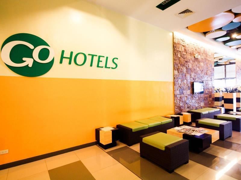 Go Hoteles Iloilo Exterior foto